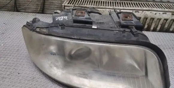 Audi A6 S6 C5 4B Headlight/headlamp 15592300