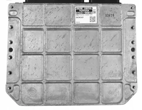 Toyota Avensis T220 Engine control unit/module MB275600