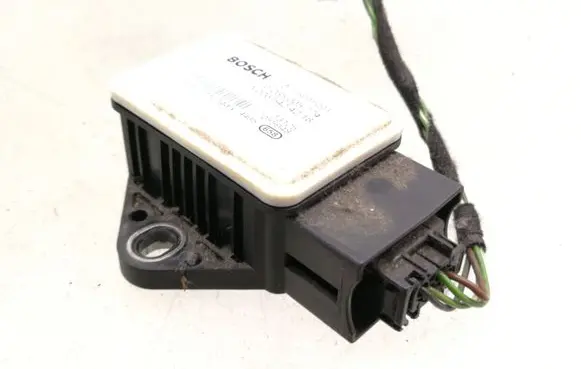 Mercedes-Benz Vito Viano W639 Yaw turn rate sensor 0265005774 A0065424218