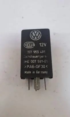 Volkswagen Golf IV Other relay 357959485 5HE00759101