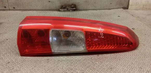 Volvo V70 Rear/tail lights 