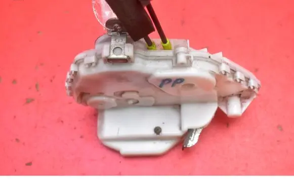 Honda Accord Front door lock