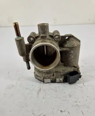 Opel Corsa D Electric throttle body valve 24420536