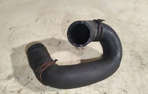 Opel Zafira A Engine coolant pipe/hose