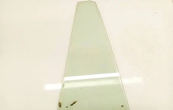 Toyota RAV 4 (XA30) Rear vent window glass 43R00122