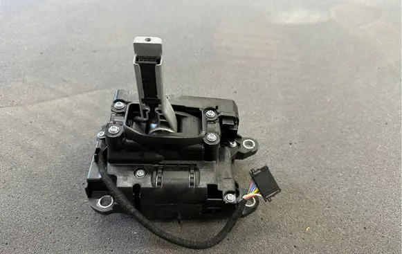 Audi RS5 Gear shifter/selector 8W1713041P