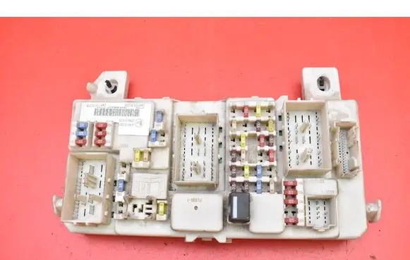 Ford C-MAX I Fuse box set 7M5T-14A073-BB
