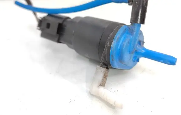 BMW X5 E70 Windscreen/windshield washer pump 2108691021