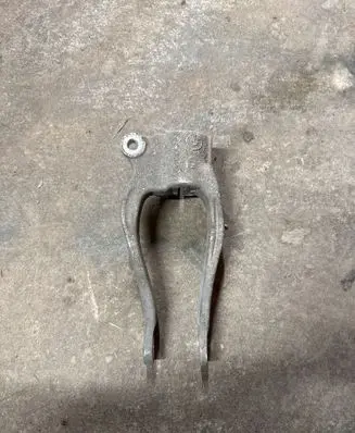 BMW 5 G30 G31 G38 Lower shock absorber bracket 