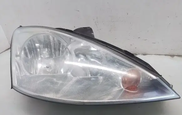 Ford Focus Headlight/headlamp