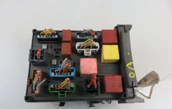 Renault Espace - Grand espace IV Central body control module 8200004201E