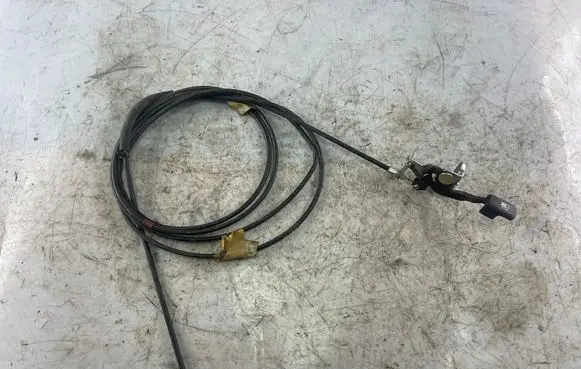 Mitsubishi Pajero Sport I Fuel cap flap release cable 