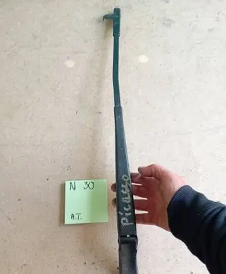Citroen Xsara Picasso Rear wiper blade arm 8989989