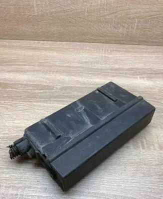 Opel Vectra B Fuse box set 90504296 Used