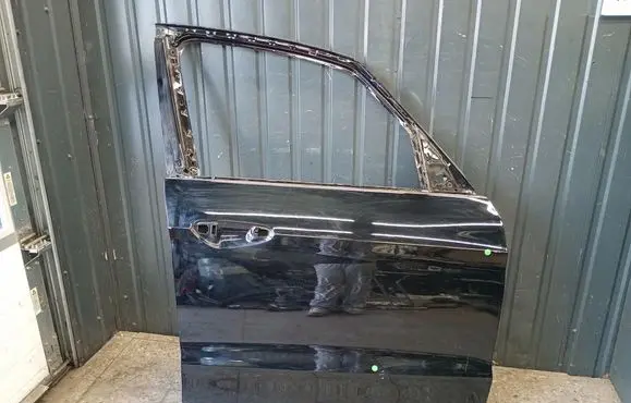Ford Ranger Front door em2b-u20220-aj