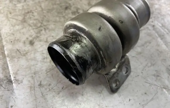 Nissan Navara D40 Intercooler hose/pipe