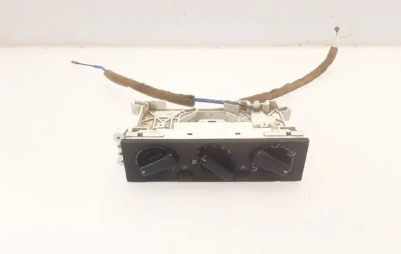Mitsubishi Carisma Climate control unit MR500528