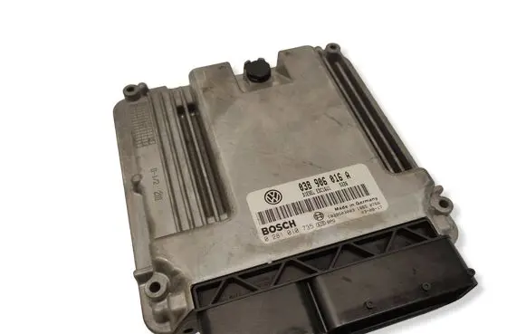 Volkswagen Transporter - Caravelle T5 Engine control unit/module 038906016A 1039S03003 0281010735