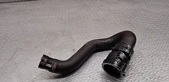 Volvo V60 Engine coolant pipe/hose 