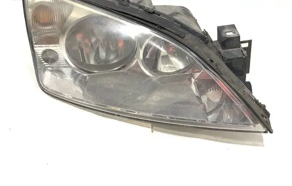 Ford Mondeo Mk III Headlight/headlamp 1S7113005UF 1435622 1S7113006AL