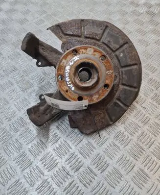 Skoda Octavia Mk2 (1Z) Front wheel hub 