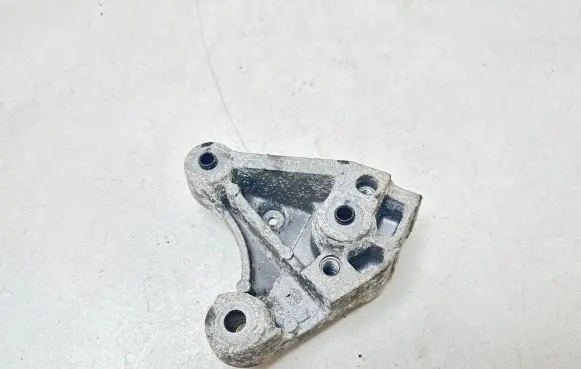 Citroen C3 Engine mounting bracket 3604812280