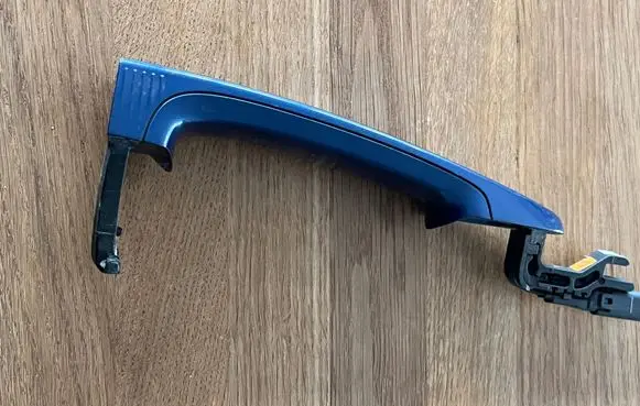 BMW X1 E84 Front door exterior handle 7138377 14024290
