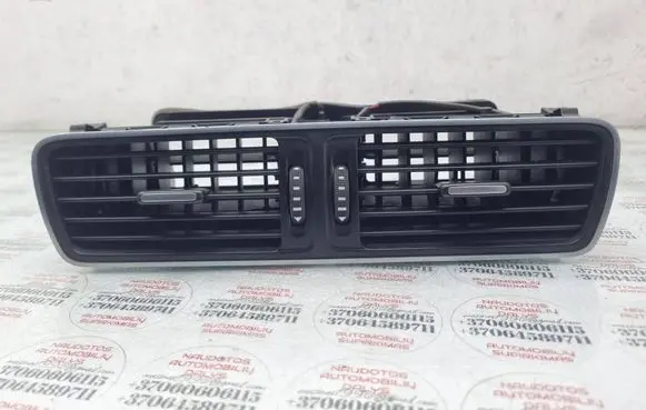 Volkswagen PASSAT B7 Dash center air vent grill 3AC819728A