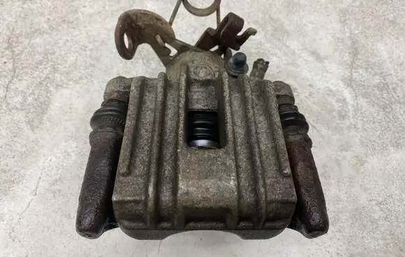 Rear brake caliper