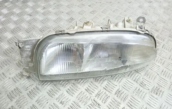 Ford Fiesta Headlight/headlamp 0301049201