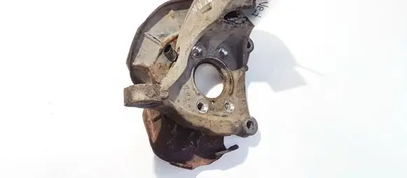 Front wheel hub