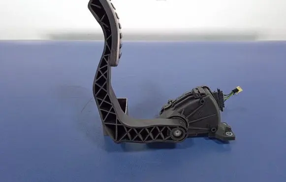 Volkswagen Phaeton Accelerator throttle pedal 3D1721503M