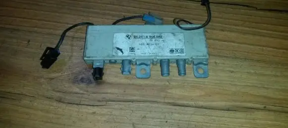 BMW 5 E39 Antenna control unit 65256906082 Nenustatyta