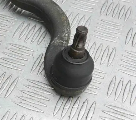 Mitsubishi L200 Steering tie rod 