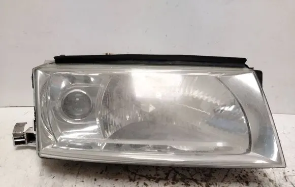 Skoda Octavia Mk1 (1U) Headlight/headlamp 1U1941016E