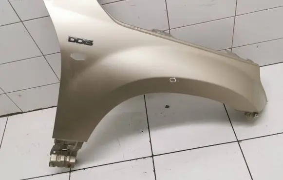 Suzuki Grand Vitara II Fender
