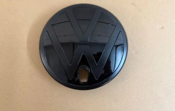 Volkswagen Amarok II Manufacturer badge logo/emblem N1XBE42550AC