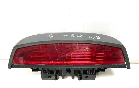 KIA Rio Third/center stoplight 92700FD5