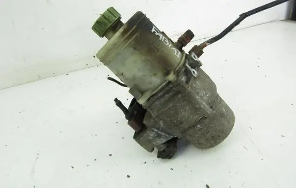 Skoda Fabia Mk1 (6Y) Power steering pump 6Q0423155S
