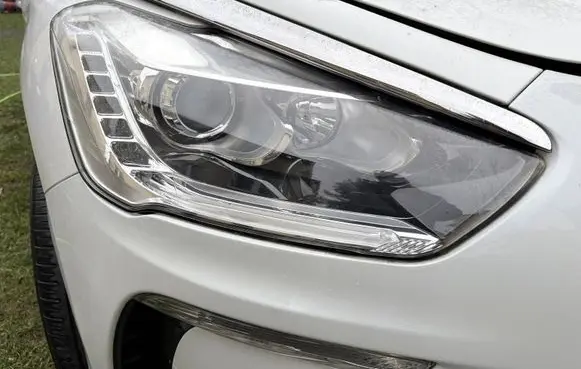 Citroen DS5 Headlight/headlamp 9802086780 140320130854