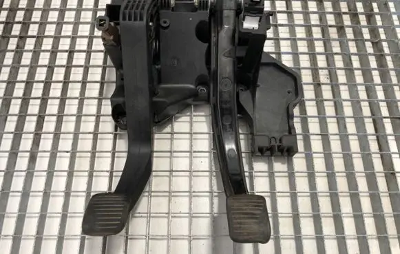 Fiat Ducato Pedal assembly 380250101