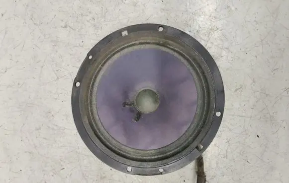 Volkswagen Golf III Front door speaker