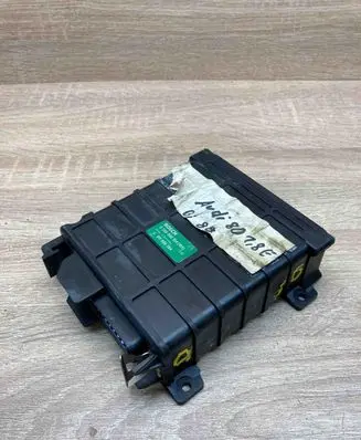 Volkswagen Golf III Engine control unit/module ECU 811906264 0280800104