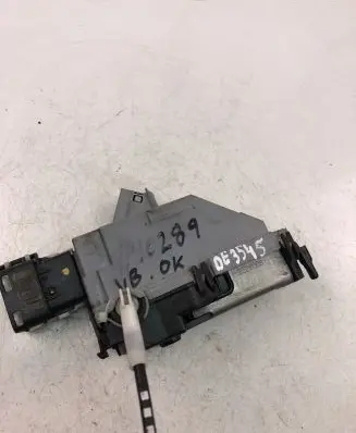 Peugeot 308 Coupe door lock (next to the handle) 567165