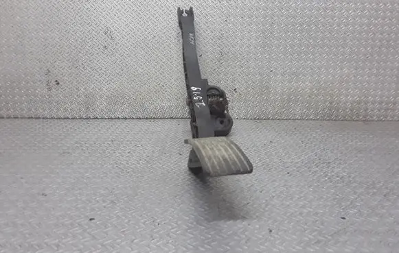 Hyundai Matrix Accelerator throttle pedal 3272617000
