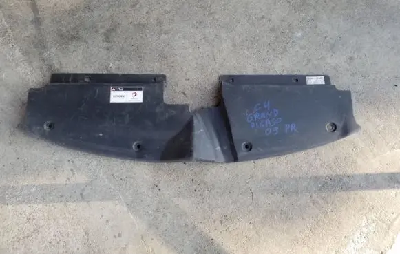 Citroen C4 I Picasso Radiator trim 9654195380 9659940780