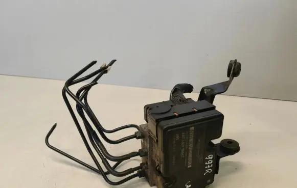 Mazda 3 I ABS Pump 5WK84102 3M512M110CA