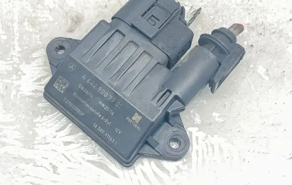 Mercedes-Benz ML W164 Glow plug pre-heat relay A6429007701