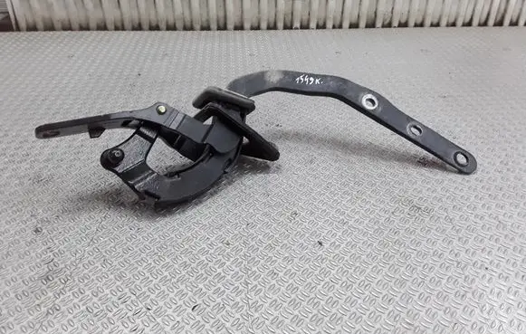 Volvo V70 Tailgate/trunk/boot hinge