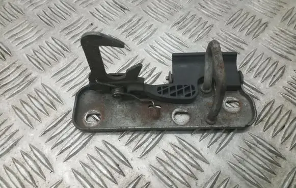 Volkswagen Golf V Engine bonnet/hood lock/latch loop/hook 1K0823480